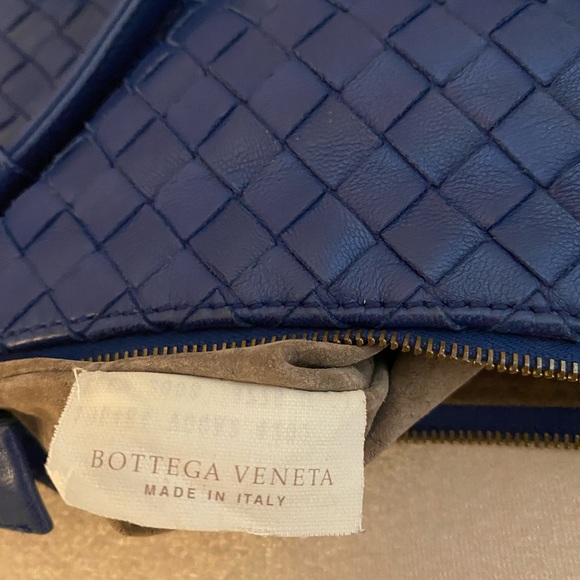 Authentic Bottega Veneta prochette Mini Bulb purse bag - Picture 9 of 16